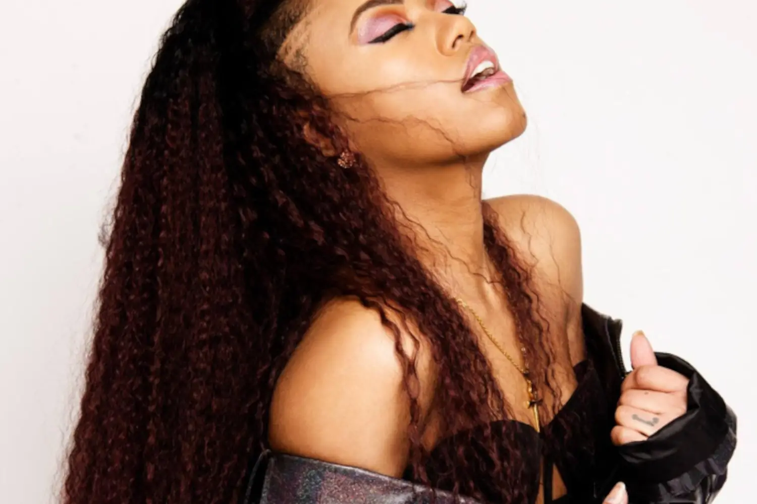 artist image for Aired Adora